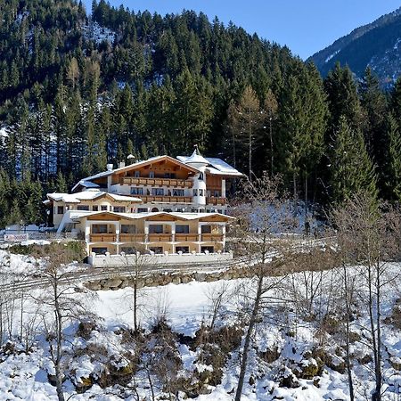Hotel Ländenhof Superior Mayrhofen Exteriör bild