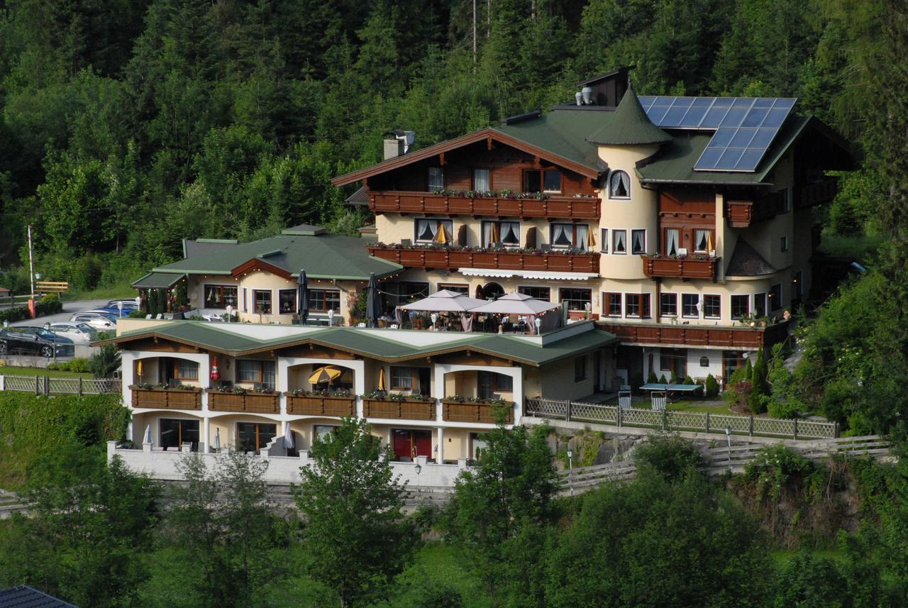 Hotel Ländenhof Superior Mayrhofen Exteriör bild